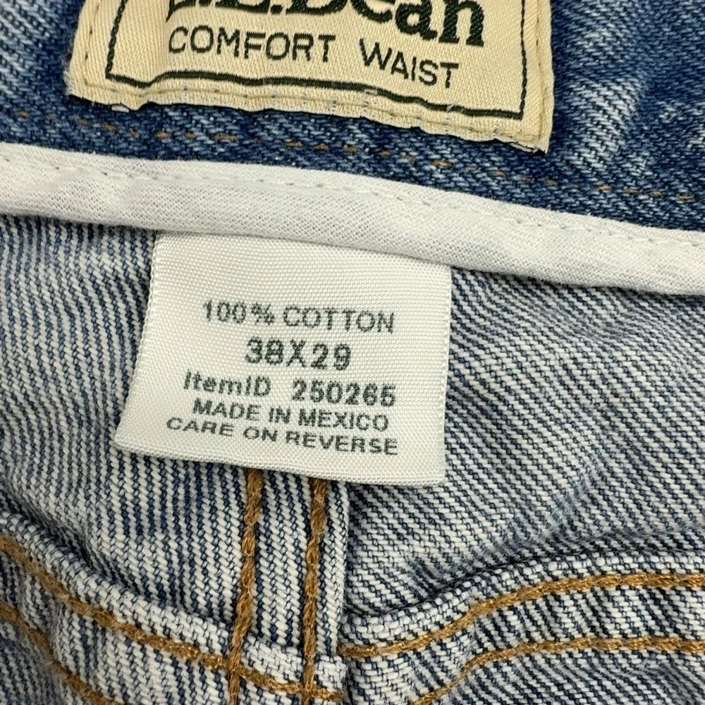 L.L. Bean waist flat